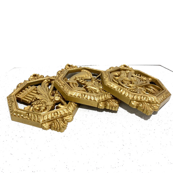 Homeco 1976 golden faux carved wood wall hangings set of 3 plaques music motif - Picture 5 of 12